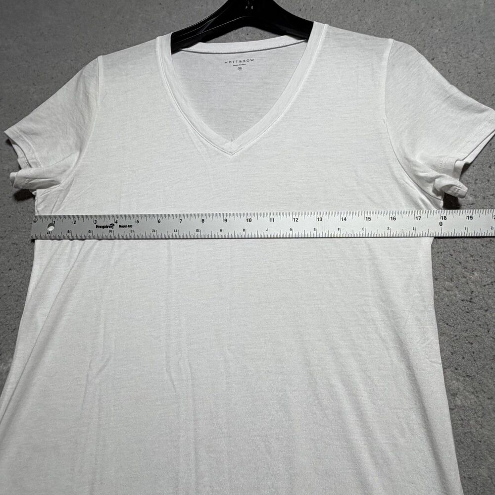 Mott and Bow T Shirt Womens Size M White Pima Cotton V Neck Short Sleeve Basic - Picture 5 of 10